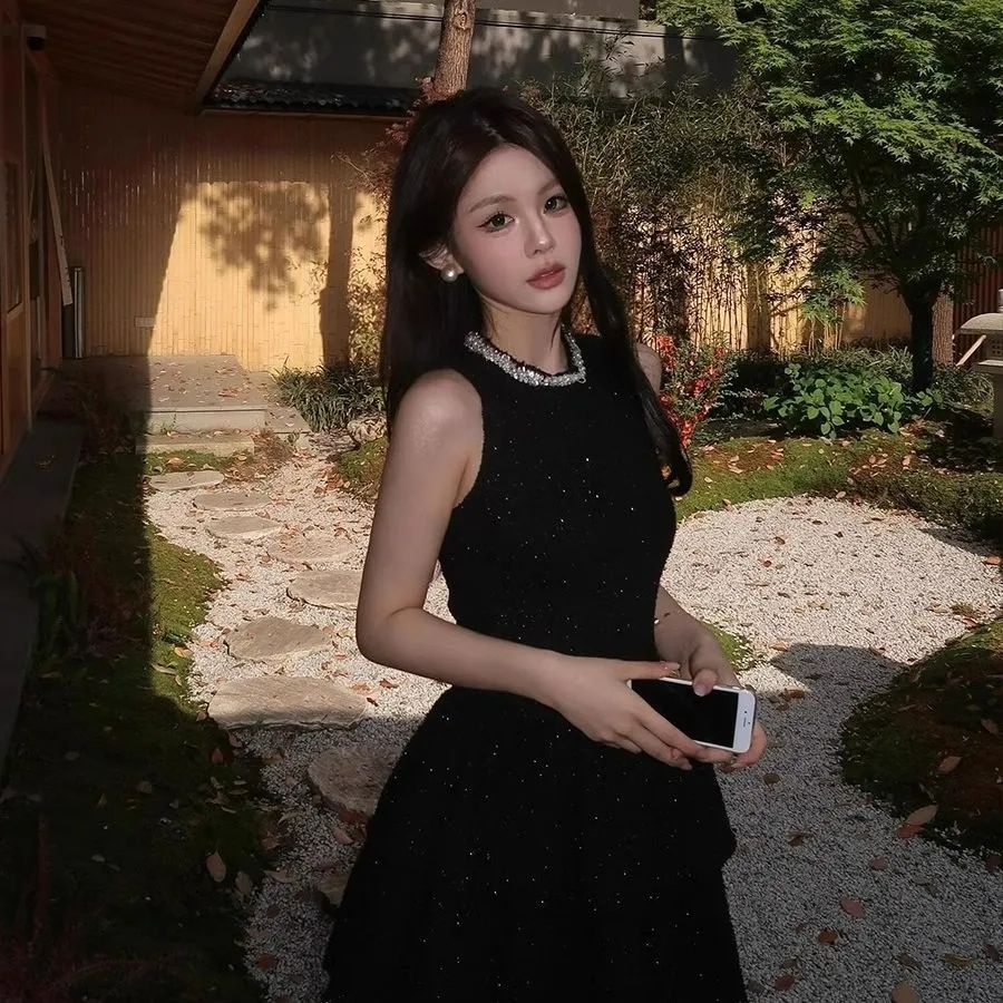 Beautiful Hot Girl Waist Dress Women's French Style Elegant Daughter High-End Little Black Dress Birthday Dress Short Skirt