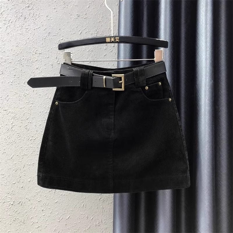 European Retro Brown Corduroy Skirt for Women, Spring, Autumn and Winter High-Waisted Slimming Look A-Line Skirt, Short Skirt, Hip-Hugging Skirt