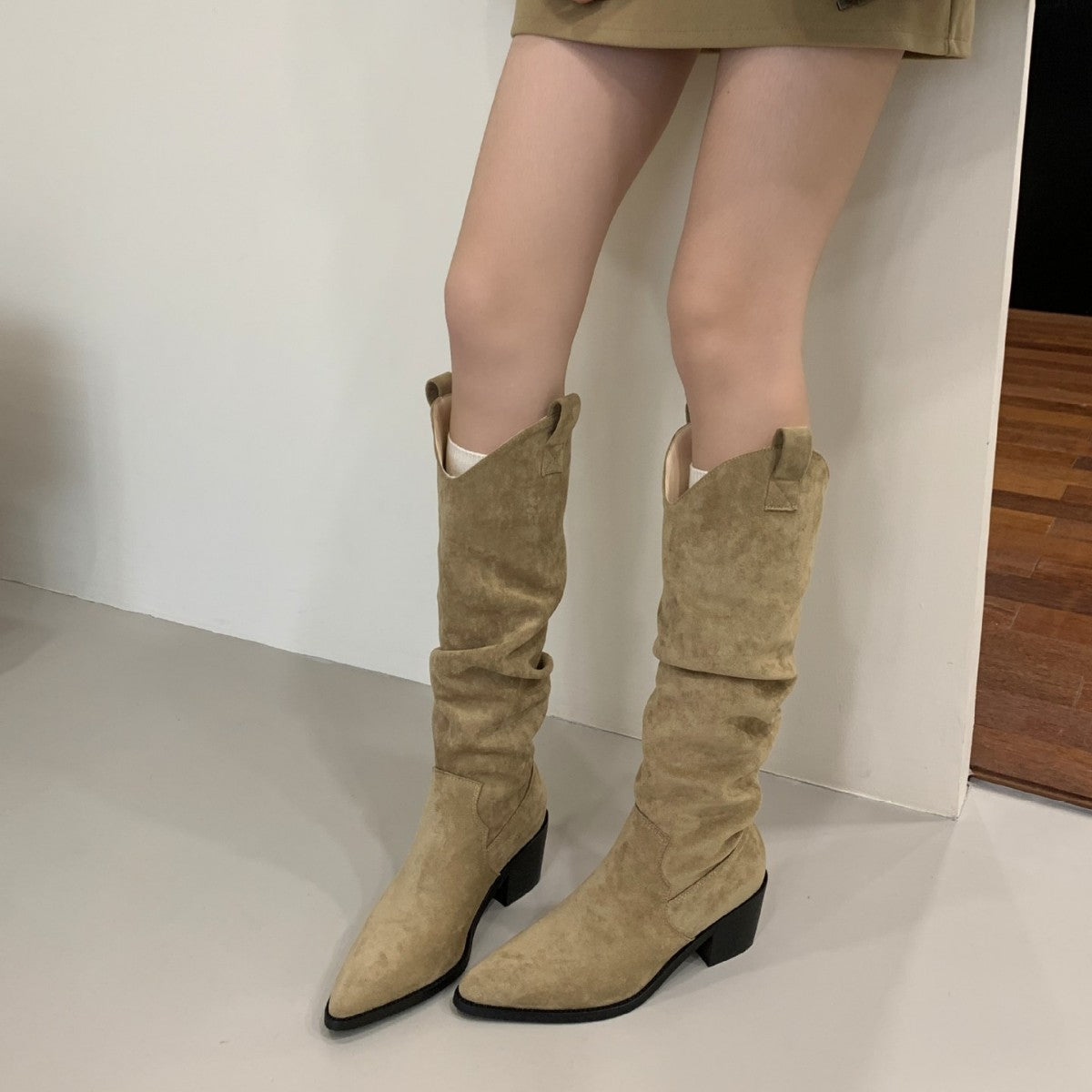 Long Boots, High Boots, Women's Suede 2025 Autum New Boots, Pointed Toe Retro Knight Boots, No More Than Knee Thick Heels and High Heels