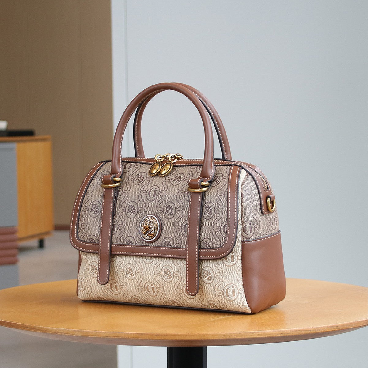 New Large Capacity Pillow Bag Fashion Unicorn Shoulder Commuter All-match Handbag Retro PVC Stitching Crossbody Bag
