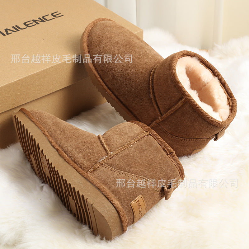 Sheepskin thick-soled snow boots women's winter fur one-piece short tube warm men's waterproof non-slip thick large cotton shoes