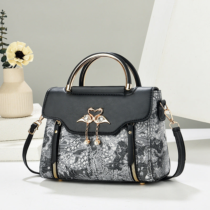 Small Bag Women's 2025 Stylish New Arrival Fashion All-Match Fairy Handbag Retro Elegant One-Shoulder Crossbody Bag