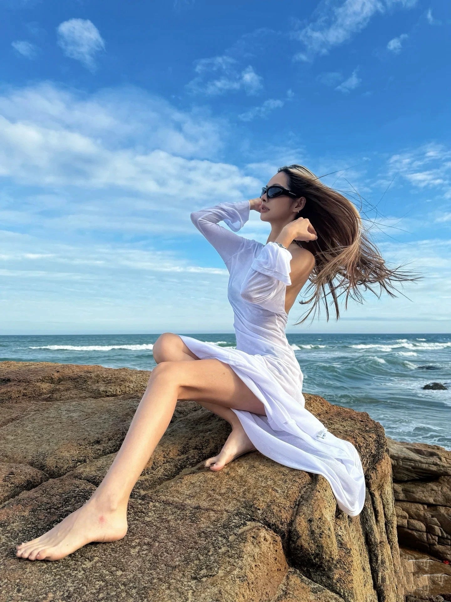 Hot Girl Sexy Backless See-Through Vacation Blouse Skirt Women's New Summer Seaside Bikini with Long-Sleeved One-Piece Swimsuit
