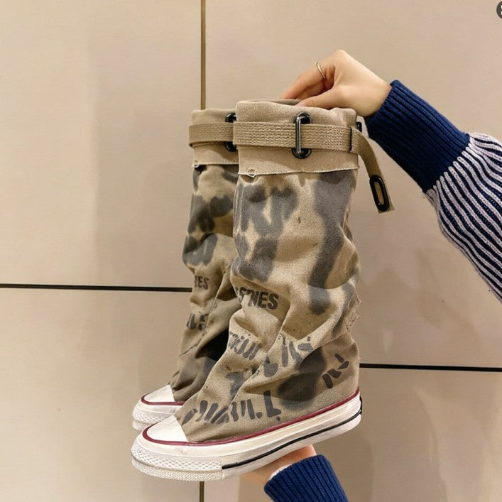 Boots Women's New Retro Flat Graffiti Middle Boots Sexy Trend plus size Foreign Trade Fashion Piled Boots Trendy Cross-border