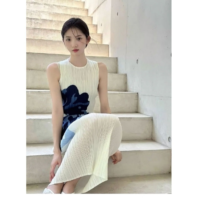 In Stock Miyake Dress Printed Elegant Elegant High-End Loose Slimming Look Elegant Round Neck Sleeveless Pleated Skirt